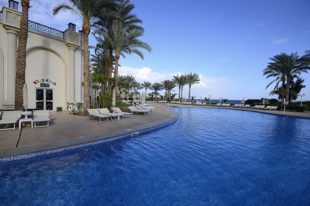 Stella Di Mare Beach Hotel&Spa Sharm el Sheikh Esterno foto The pool at the Hilton Sharm El Sheikh